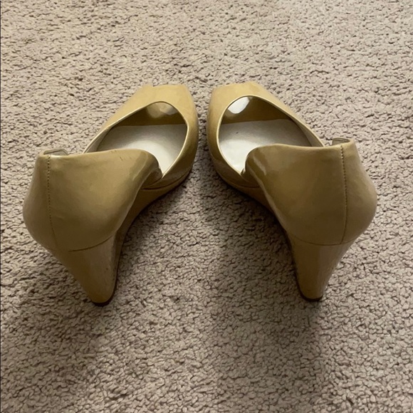 Michael Kors nude wedge heels - Picture 6 of 6